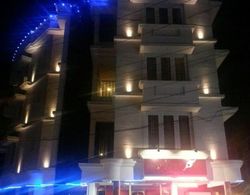 Srivar Hotels Dış Mekan