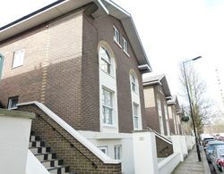 SS Property Hub - Family Apartment near Central London Dış Mekan