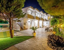 Stay Helios - Aparts & Pool Suites Dış Mekan