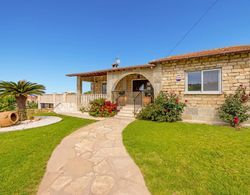 Villa Stone House in Neo Chorio Dış Mekan