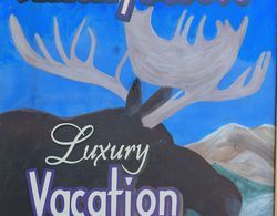 Strictly Moose Luxury Vacation Suites Dış Mekan
