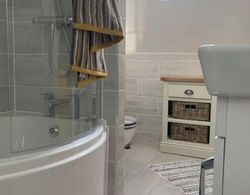 Stunning 2-bed Apartment in Bawtry, England Banyo Tipleri