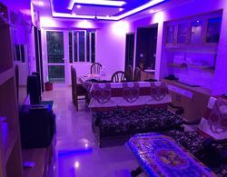 Stunning 2-bed Apartment in Thiruvananthapuram Oda Düzeni