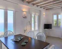 Stunning 2BR Cottage With Private Pool in Mykonos Oda Düzeni