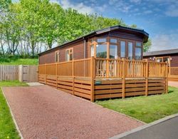 Stunning 3-bed Hot Tub Lodge, Northumberland Öne Çıkan Resim