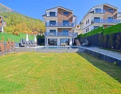 Stunning 4-bed Villa: Private Pool, Sauna & Hammam Öne Çıkan Resim