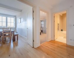 Stylish 1 Bedroom Apartment in Affluent Fulham Oda Düzeni