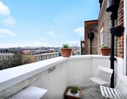 Stylish 2 Bed Between Camden Town & Primrose Hill Oda Düzeni