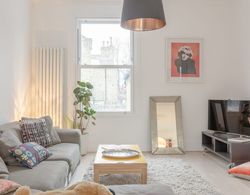 Stylish 2 Bedroom Apartment in London Oda Düzeni