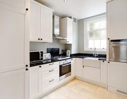 Stylish 2BR in the Centre of Westminster! Mutfak