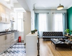 Stylish Flat 5 Min to Taksim Square in Beyoglu Oda