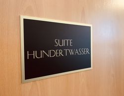 Suite Hundertwasser Lobi