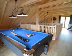 Sumptuous Chalet in Septon with Sauna & Hot Tub Genel