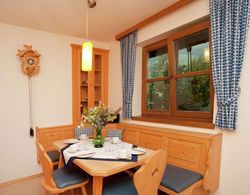 Sunlit Apartment near Ski Area in Mittersill Yerinde Yemek