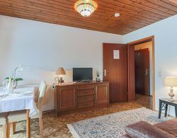 Sunlit Apartment near Ski Area in Tyrol Yerinde Yemek