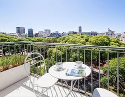 Sunny design apartment with amazing view Oda Düzeni