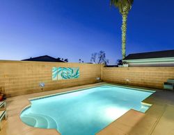 Sunny Heated Pool Retreat Near Las Vegas 1-story 3 Bedrooms Fully Equipped Island Kitchen Oda