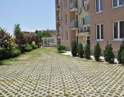 Sunny Holiday Apartments Dış Mekan