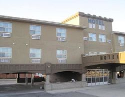 Super 8 by Wyndham Saskatoon Near Downtown Dış Mekan