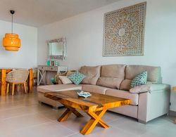 Super Nice and Spacious Condo Steps From the Beach Oda