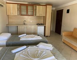 Superb Flat With Shared Pool in Cesme Oda