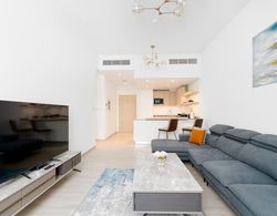 SuperHost - Comfy Apartment in JVC With Designer Swimming Pool İç Mekan