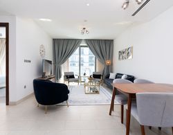 SuperHost - Spacious Apartment With Balcony In Sobha Hartland Oda Düzeni