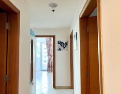 SuperHost - Splendid Apartment With 2 Balconies Near The Metro İç Mekan