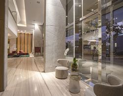 Suryaa Hotel Pinhais, Curio Collection by Hilton Dış Mekan