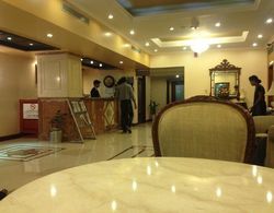 Hotel Suryansh Lobi