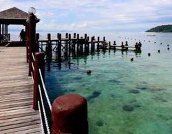 Sutera Sanctuary Lodges at Manukan Island Resort Plaj