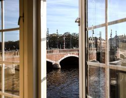 SWEETS - Nieuwe Amstelbrug Oda Manzaraları