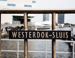 SWEETS - Westerdoksbrug Oda Manzaraları