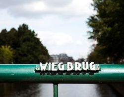 SWEETS - Wiegbrug Oda Manzaraları