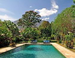 Taman Selini Bali Havuz