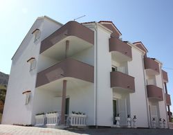 Apartments Tanja & Josipa Dış Mekan