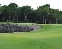 TAO Garden Luxury Condo Golf