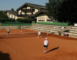Tennis- und Freizeitzentrum Neudörfl Genel