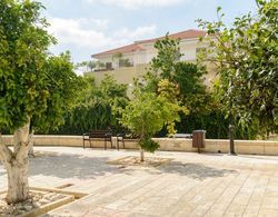 Terrace & View on Dallal square by FeelHome Dış Mekan