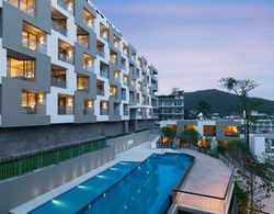 The Andaman Beach Hotel Phuket Patong Genel