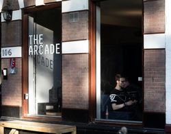 The Arcade Hotel Genel