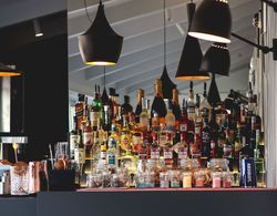 The Art Inn Lisbon Bar