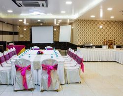 The AVR Hotels & Banquets Genel