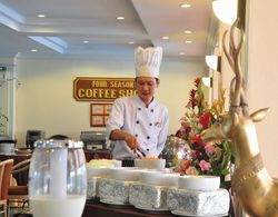 The Beverly Hotel Pattaya Yeme / İçme