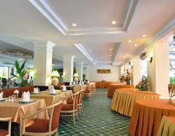 The Beverly Hotel Pattaya Yeme / İçme