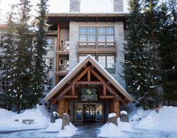 The Blackcomb Springs Suites at Whistler Genel