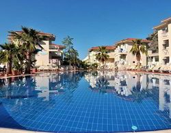 The Blue Lagoon Hotel Havuz
