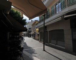 The Central Boutique Αpartments Dış Mekan