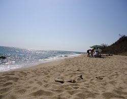 The Cliff Beach & Spa Resort Plaj