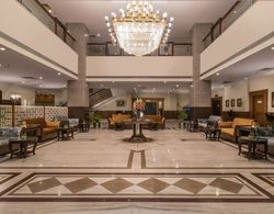 The Competent Palace Hotel Genel